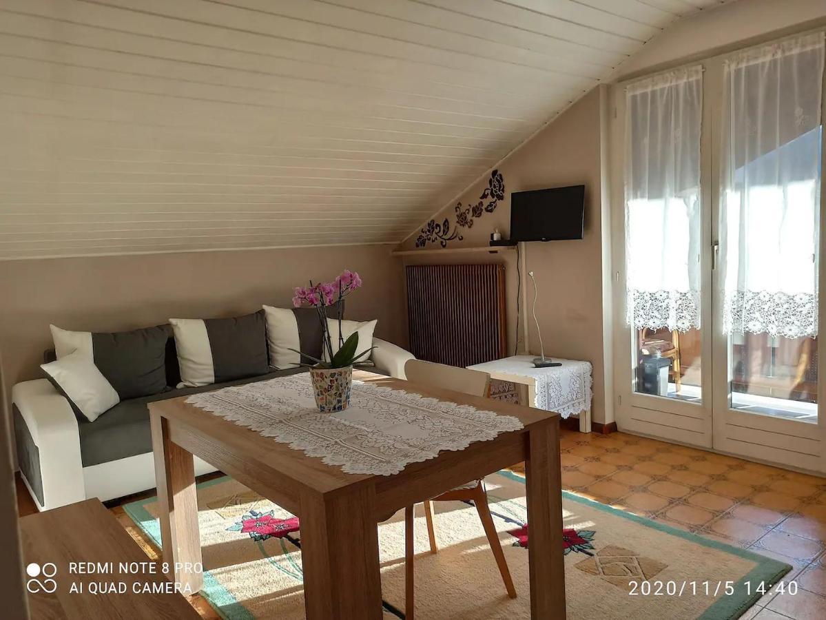 Apartement Nido Lana Bagian luar foto